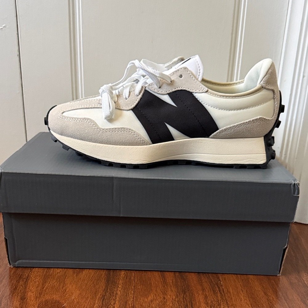 New Balance Cream and Black Lifestyle Sneakers